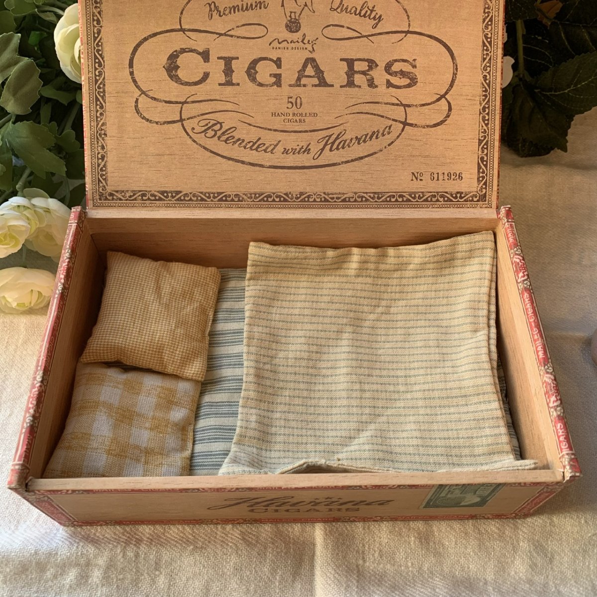 Mamma & pappa i cigarrlåda - Bild 3