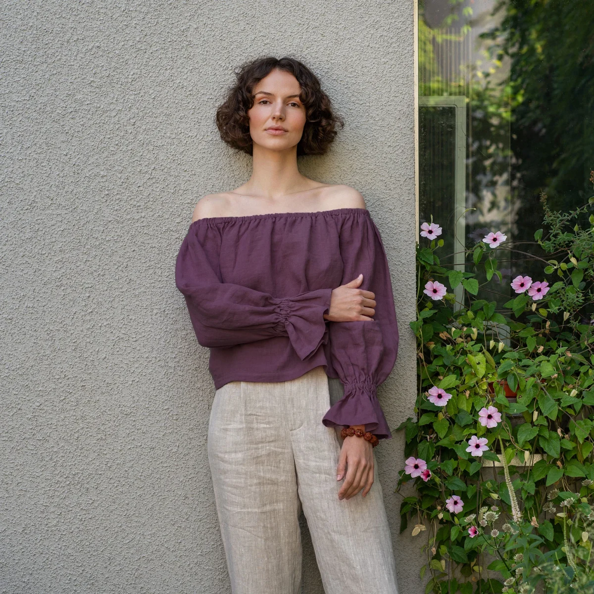 Off shoulder-blus med volanger Jessica - Bild 4