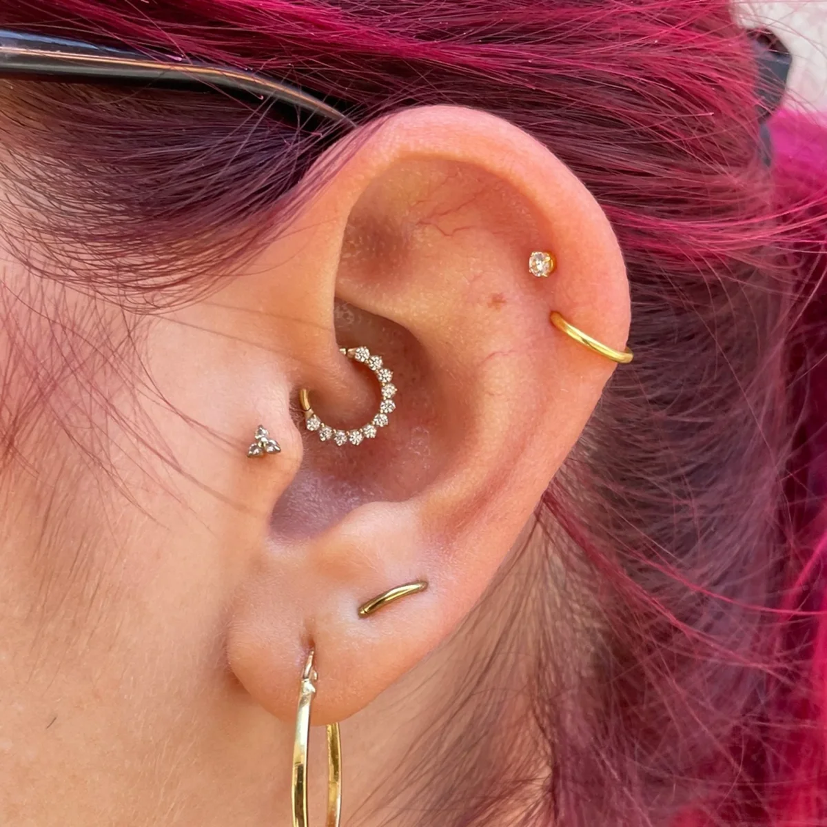 Guldring till piercing - Slät ring - Segment clicker - Piercingsmycke i 24k guldpläterat kirurgiskt stål. - Bild 7